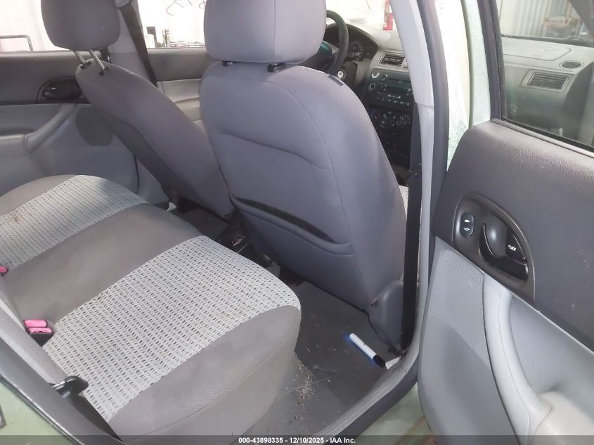 2007 Ford Focus S/Se/Ses VIN: 1FAHP34N17W198784 Lot: 43898335