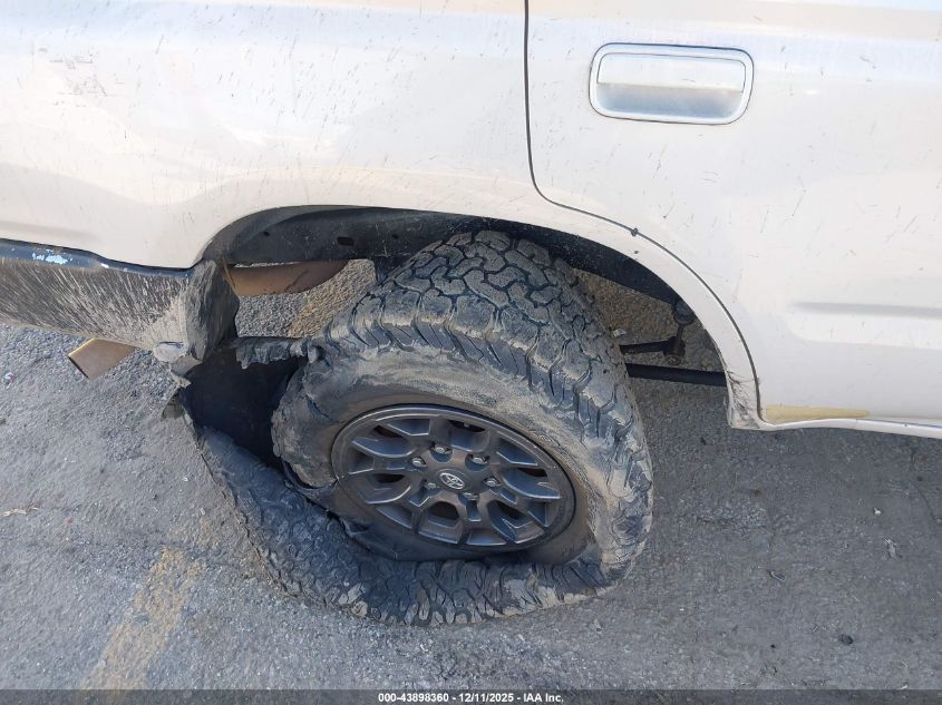 1999 Toyota 4Runner Sr5 V6 VIN: JT3GN86RXX0111626 Lot: 43898360