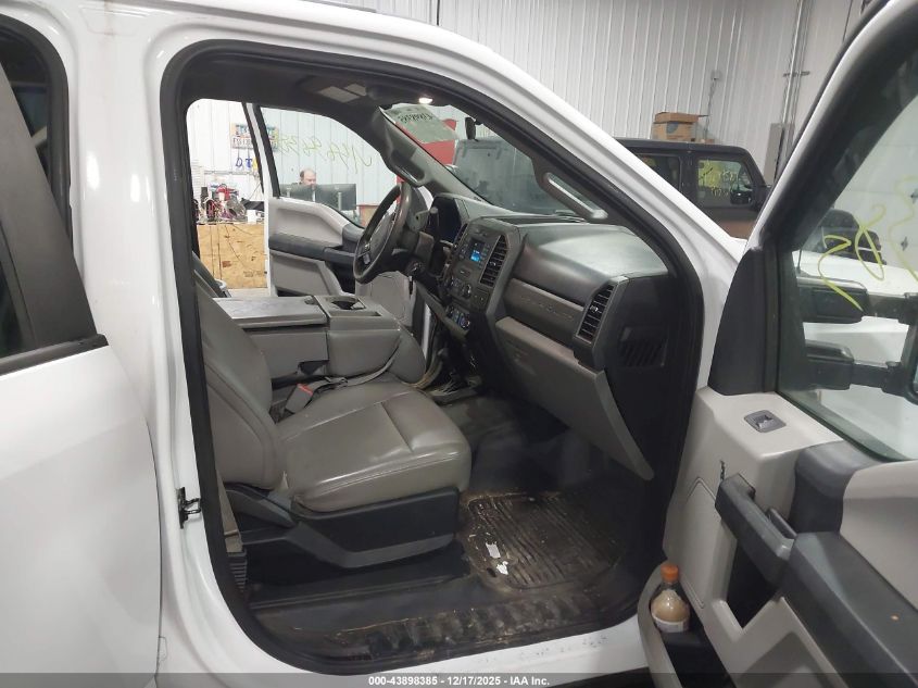 2017 Ford F-250 Xl VIN: 1FT7W2B64HEC15888 Lot: 43898385