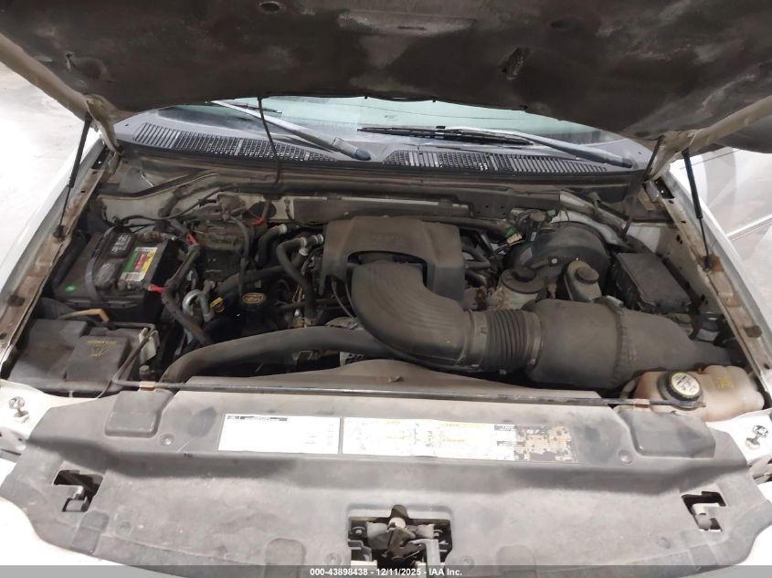 2001 Ford Expedition Xlt VIN: 1FMPU16L41LB15576 Lot: 43898438