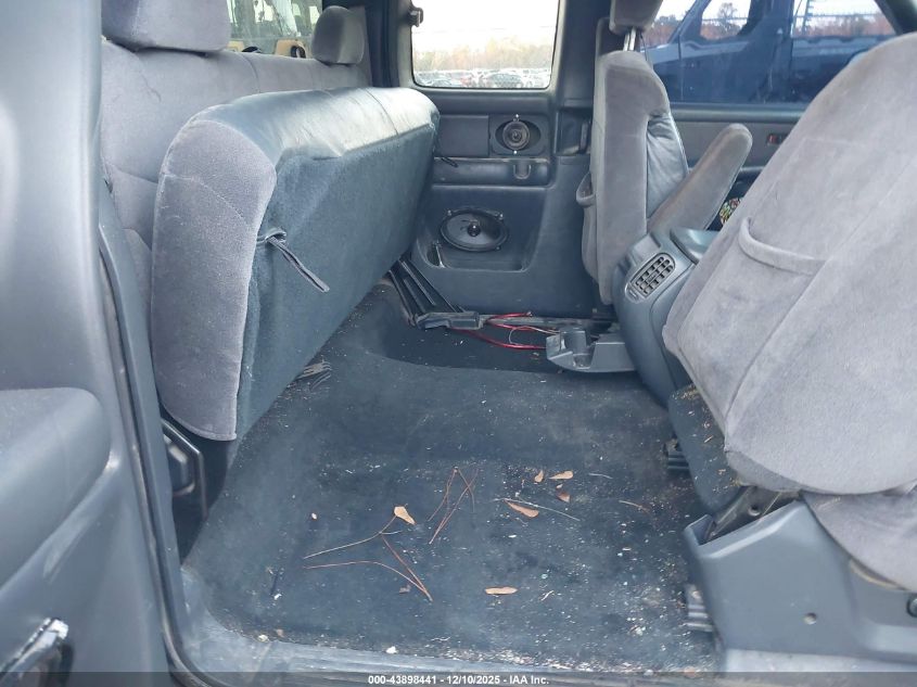 2002 GMC Sierra 1500 Sle VIN: 2GTEK19T921328172 Lot: 43898441