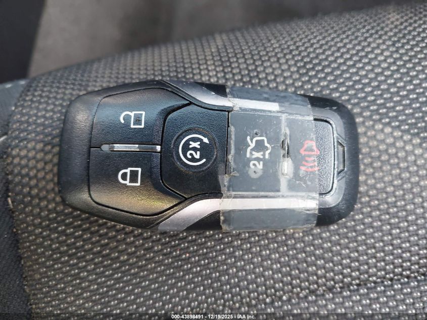 2016 Ford Mustang V6 VIN: 1FA6P8AM9G5273172 Lot: 43898491