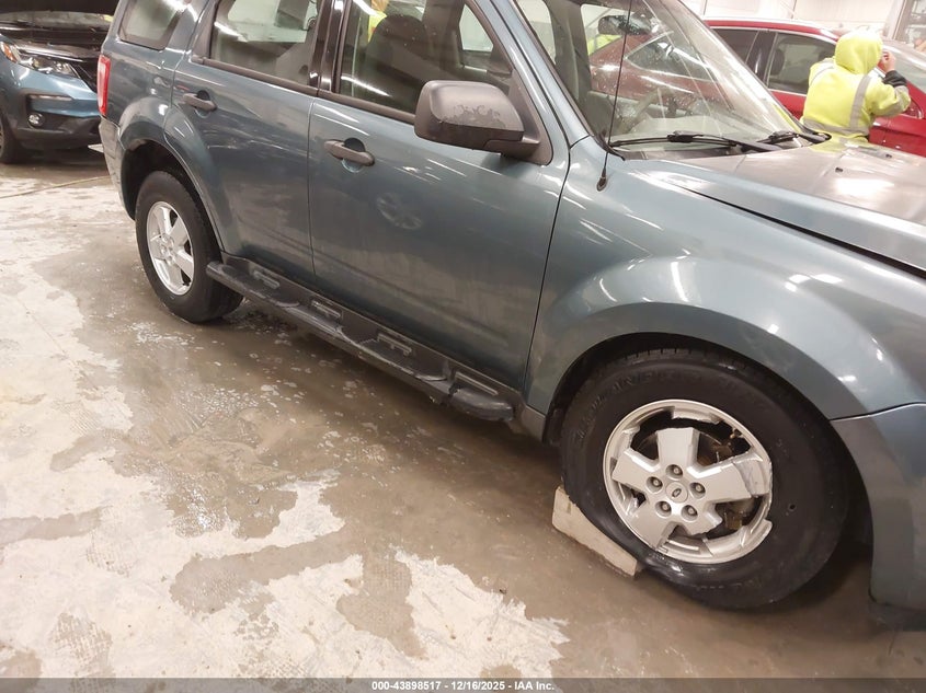 2011 Ford Escape Xls VIN: 1FMCU0C76BKB32743 Lot: 43898517