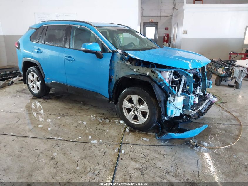 TOYOTA RAV4 HYBRID XLE