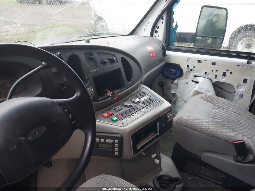 1999 Ford Econoline E350 Super Duty Ctwy V Rv VIN: 1FDWE30F9XHB35857 Lot: 43898656