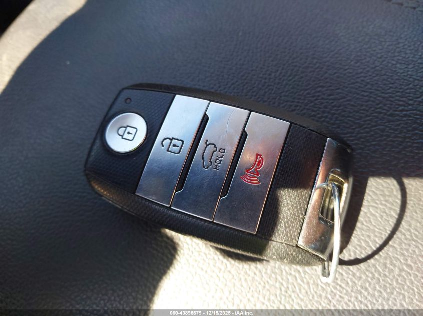 2017 Kia Sorento 2.4L Lx VIN: 5XYPGDA34HG275077 Lot: 43898679