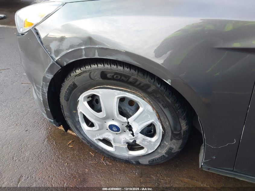 2016 Ford Focus S VIN: 1FADP3E23GL226329 Lot: 43898681