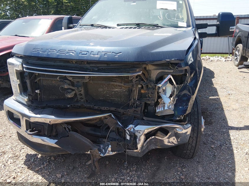 2019 FORD F-350 auction photo 6