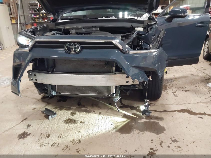 2024 Toyota Grand Highlander Xle VIN: 5TDAAAB52RS006327 Lot: 43898721