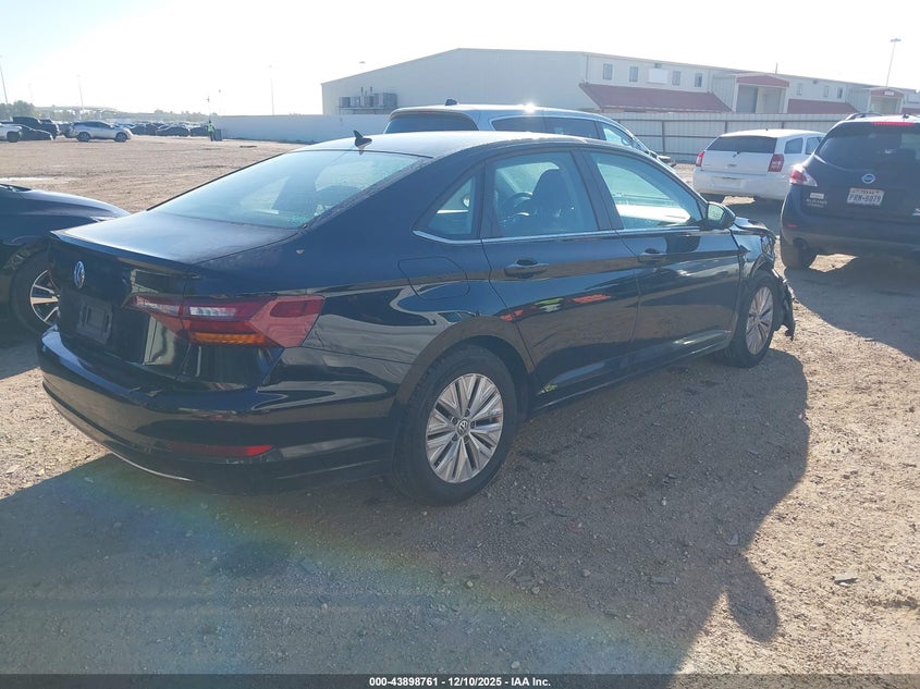 3VWC57BU9KM170359 2019 VOLKSWAGEN JETTA photo no. 4