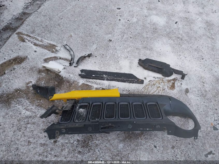 2015 Jeep Renegade Trailhawk VIN: ZACCJBCTXFPB93871 Lot: 43898805