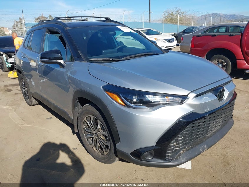 2025 Toyota Corolla Cross Hybrid Se