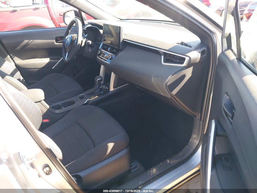 2025 Toyota Corolla Cross Hybrid Se