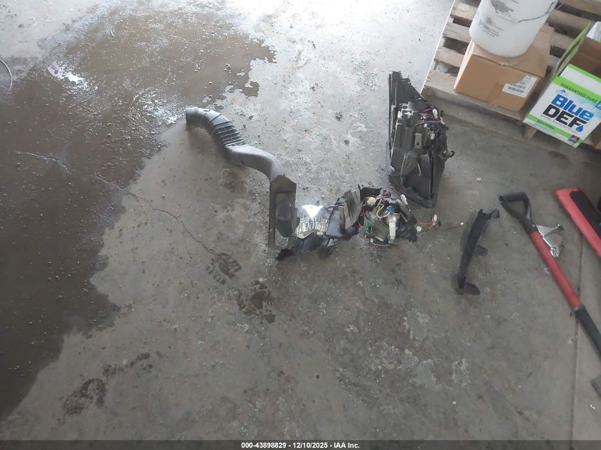 2015 Buick Lacrosse Leather VIN: 1G4GB5G35FF176260 Lot: 43898829