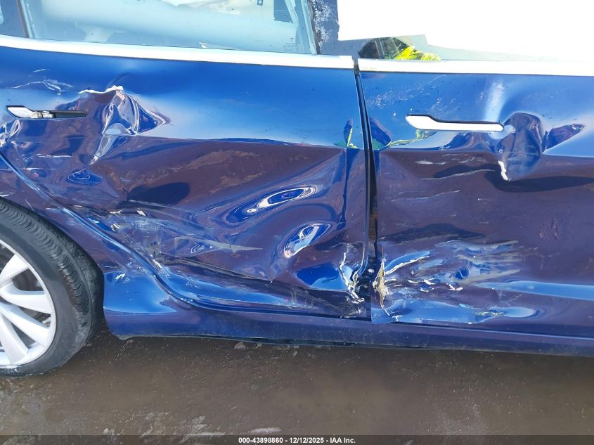 2018 Tesla Model 3 Long Range/Mid Range VIN: 5YJ3E1EA7JF124999 Lot: 43898860