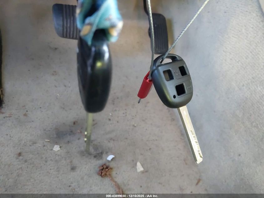 2000 Lexus Es 300 VIN: JT8BF28G5Y0248095 Lot: 43899030