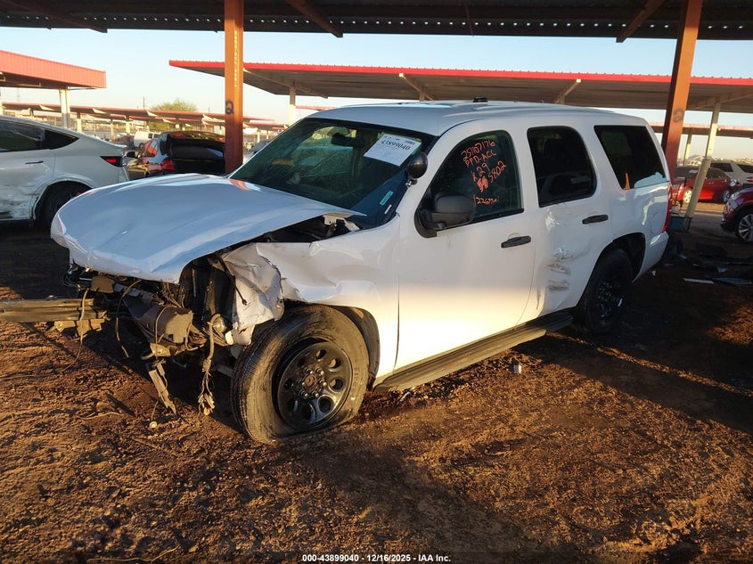 2012 CHEVROLET TAHOE auction photo 2