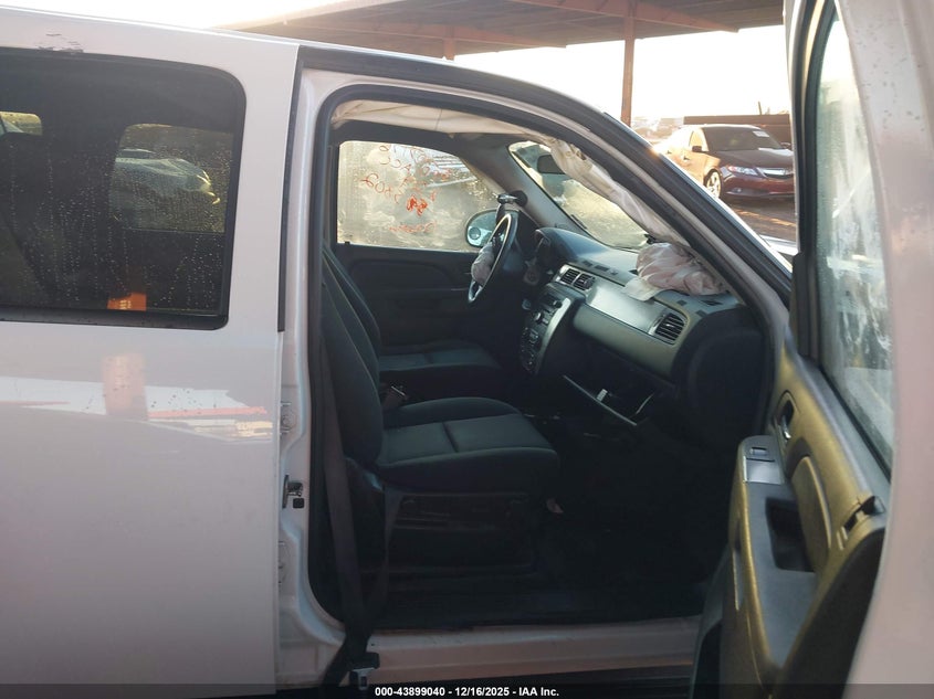 2012 CHEVROLET TAHOE auction photo 5