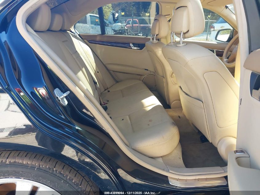 2008 Mercedes-Benz C 300 Luxury 4Matic/Sport 4Matic VIN: WDDGF81X48F113486 Lot: 43899064