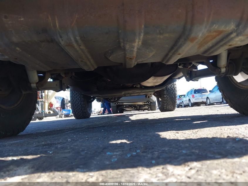 2002 Jeep Wrangler X VIN: 1J4FA39S22P757483 Lot: 43899196