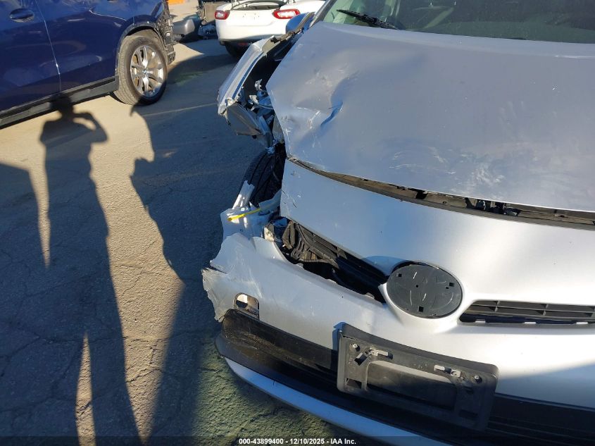 2013 Toyota Prius Three VIN: JTDKN3DU4D5585358 Lot: 43899400