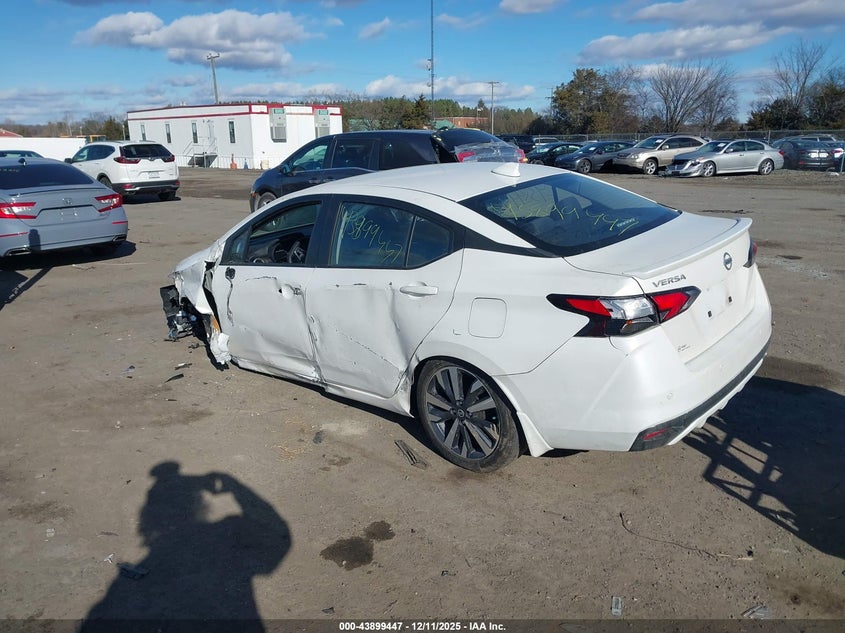 2021 Nissan Versa Sr Xtronic Cvt