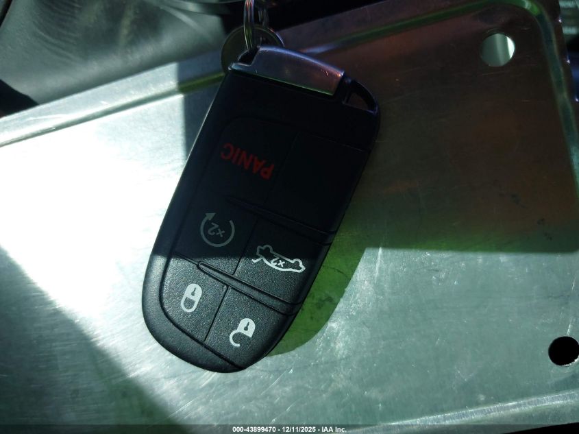 2017 Dodge Challenger R/T Scat Pack VIN: 2C3CDZFJ5HH624572 Lot: 43899470