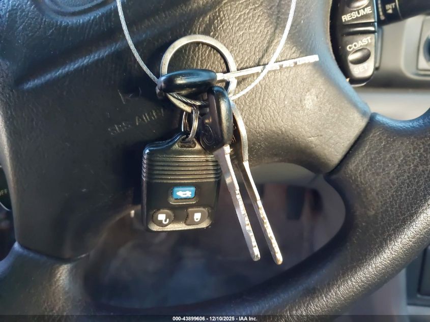 1999 Mazda 626 Es/Lx VIN: 1YVGF22C8X5834315 Lot: 43899606