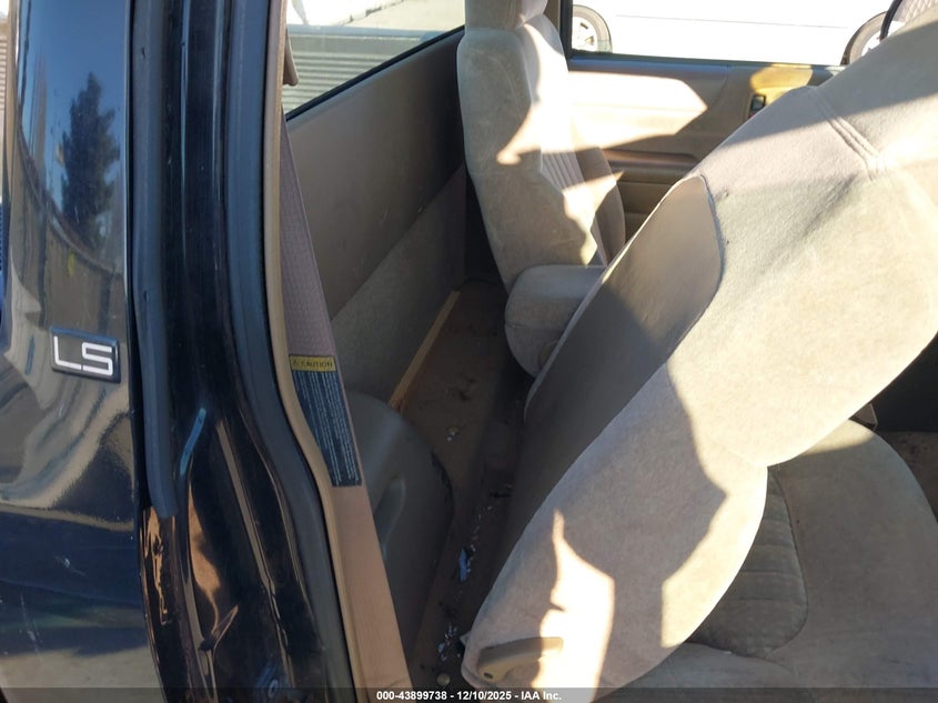 1999 Chevrolet S-10 Ls VIN: 1GCCS144XXK213952 Lot: 43899738
