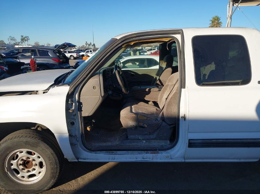 1999 Chevrolet Silverado 2500 Ls VIN: 1GCGC29U4XE218415 Lot: 43899755