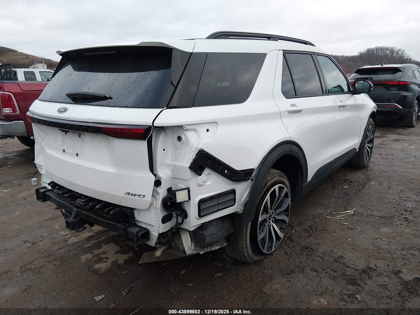 2025 Ford Explorer St-Line