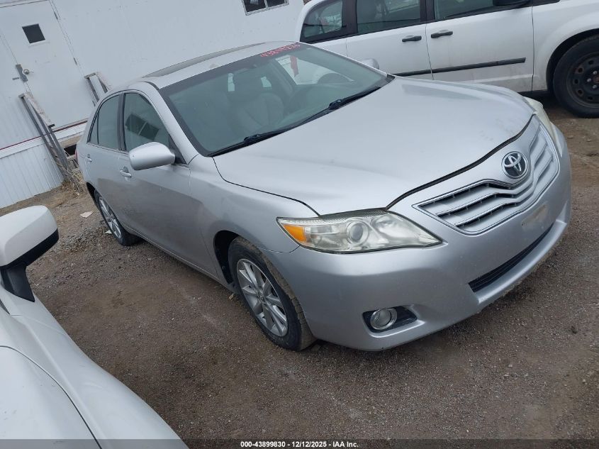 TOYOTA CAMRY XLE V6