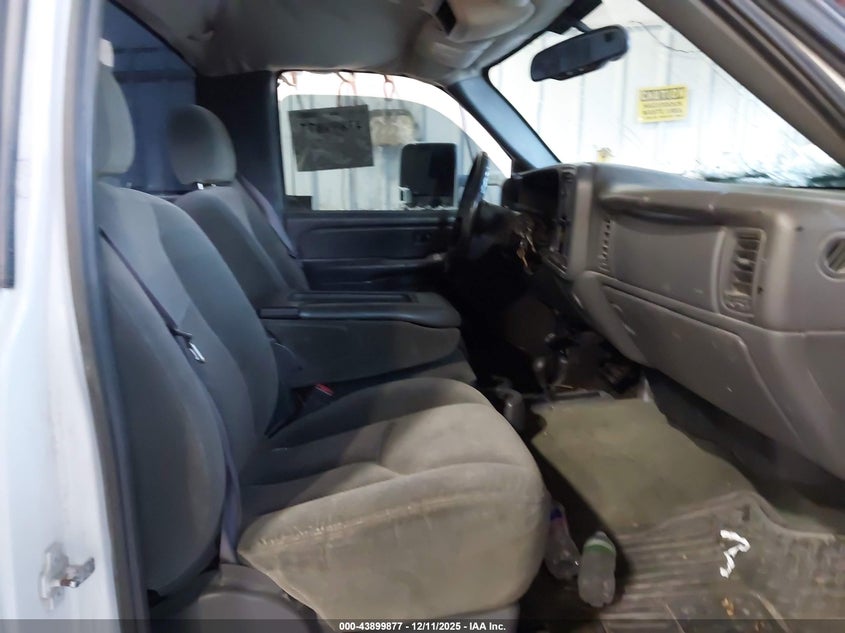 2004 Chevrolet Silverado 2500Hd Ls