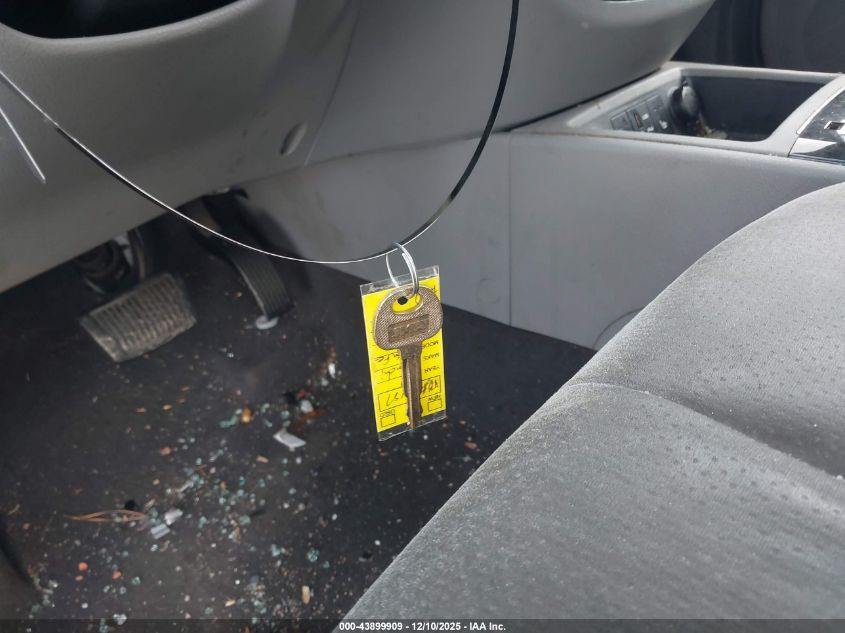 2009 Hyundai Santa Fe Gls VIN: 5NMSG13D19H320529 Lot: 43899909