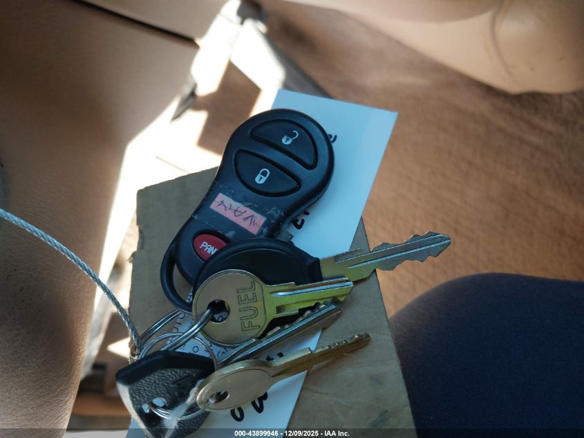 2000 Chrysler Town & Country Lxi VIN: 1C4GP54L3YB566648 Lot: 43899946