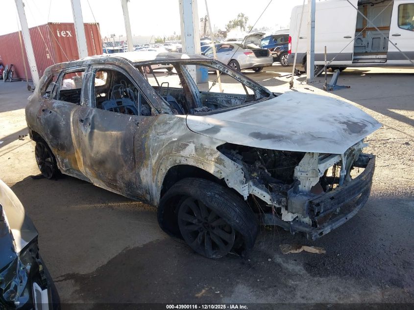 TOYOTA COROLLA CROSS LE