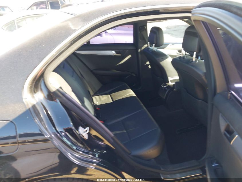 2012 Mercedes-Benz C 300 Sport 4Matic VIN: WDDGF8BB1CA705131 Lot: 43900234