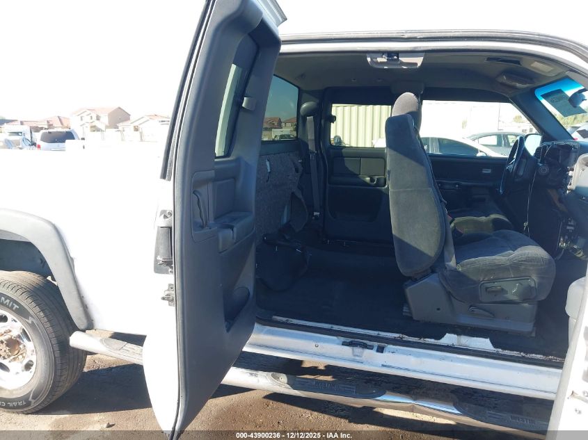 2002 Chevrolet Silverado 2500Hd Ls VIN: 1GCHC29GX2E107276 Lot: 43900236