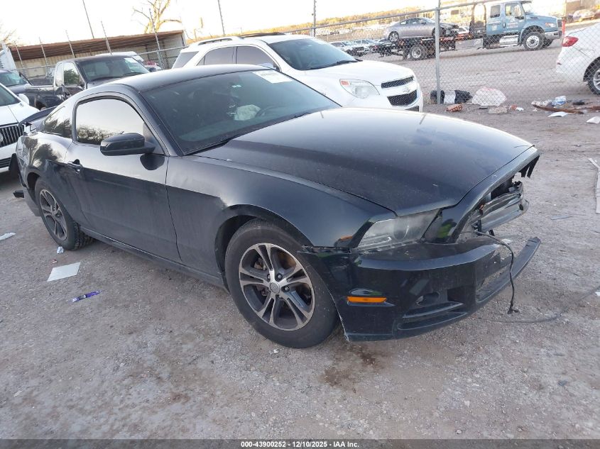 FORD MUSTANG V6 PREMIUM
