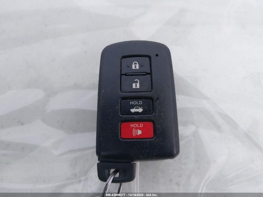 2013 Toyota Camry Hybrid Le VIN: 4T1BD1FK3DU085406 Lot: 43900277