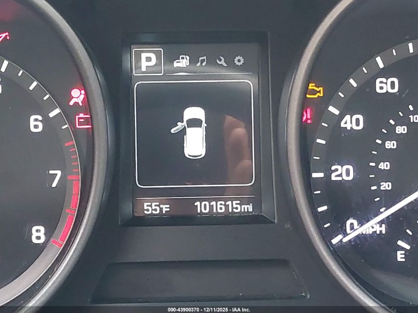 2017 Hyundai Santa Fe Sport 2.4L VIN: 5XYZT3LBXHG419573 Lot: 43900370