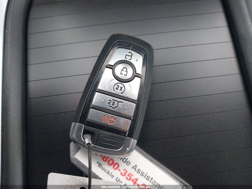 2025 Ford Expedition Platinum Max VIN: 1FMJK1M82SEA21535 Lot: 43900425