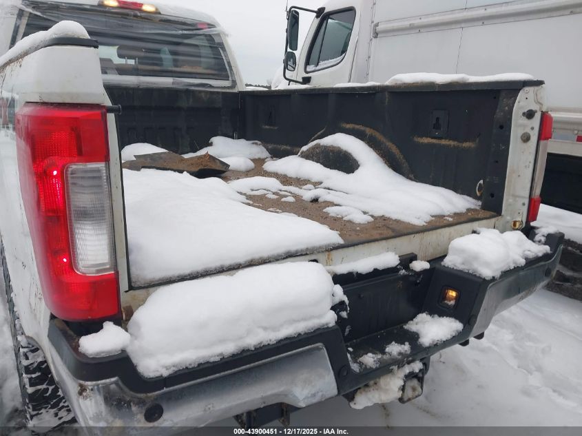 2017 Ford F-350 Xlt VIN: 1FT8W3BT9HED25724 Lot: 43900451