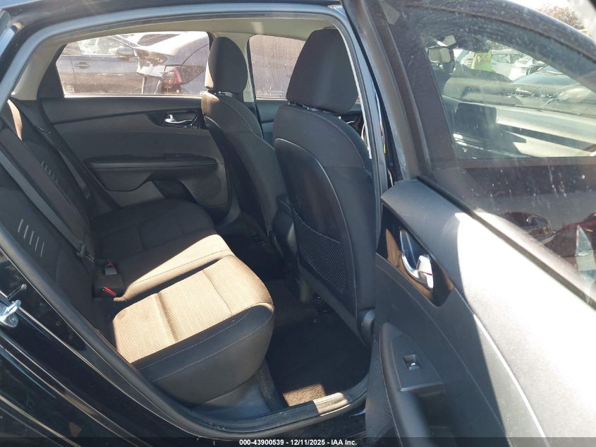 2019 Kia Forte S VIN: 3KPF34AD9KE017044 Lot: 43900539