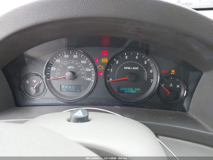 2005 Jeep Grand Cherokee Laredo VIN: 1J4HR48N35C608241 Lot: 43900611