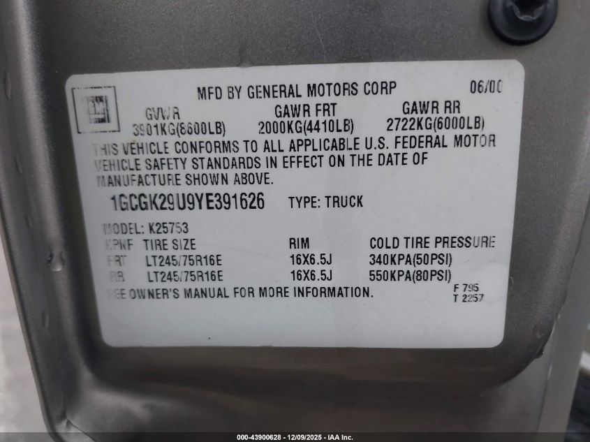 2000 Chevrolet Silverado 2500 Ls VIN: 1GCGK29U9YE391626 Lot: 43900628
