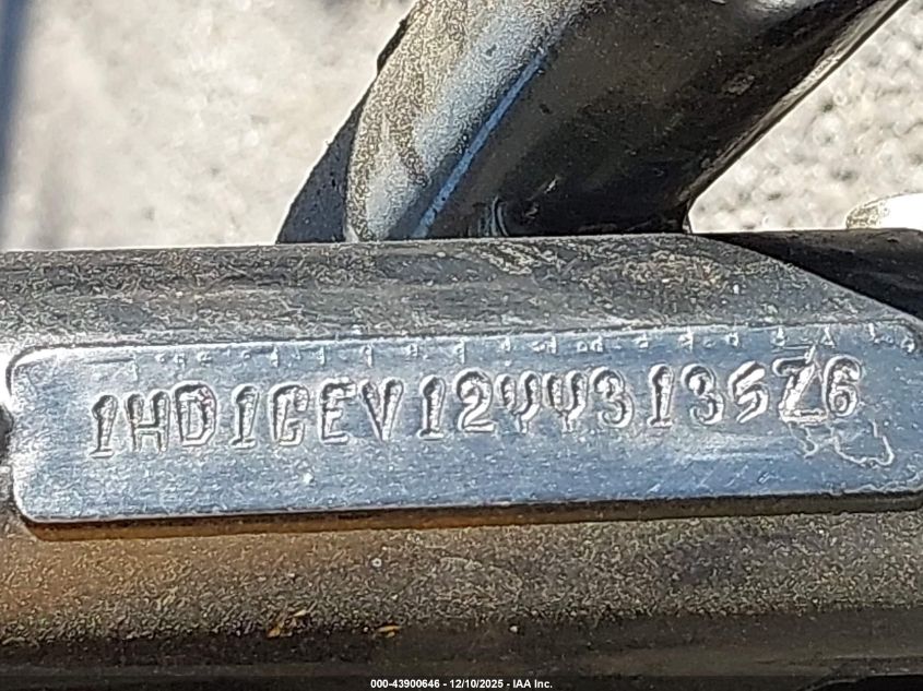 2000 Harley-Davidson Fxdwg VIN: 1HD1GEV12YY313576 Lot: 43900646