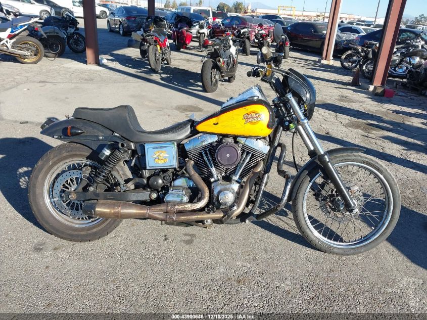 2000 Harley-Davidson Fxdwg VIN: 1HD1GEV12YY313576 Lot: 43900646