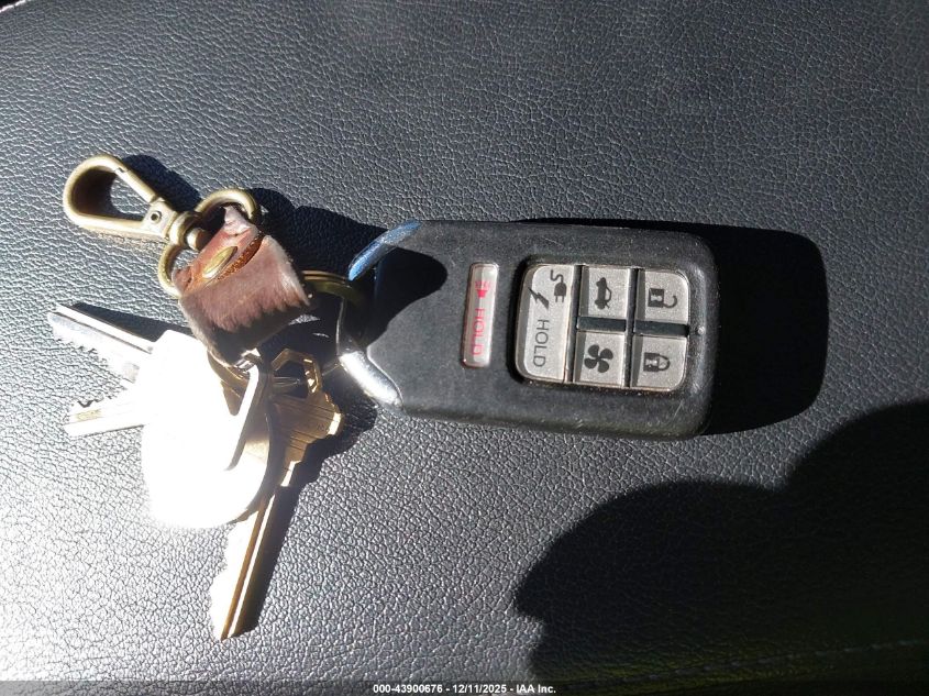 2018 Honda Clarity Plug-In Hybrid VIN: JHMZC5F16JC008503 Lot: 43900676