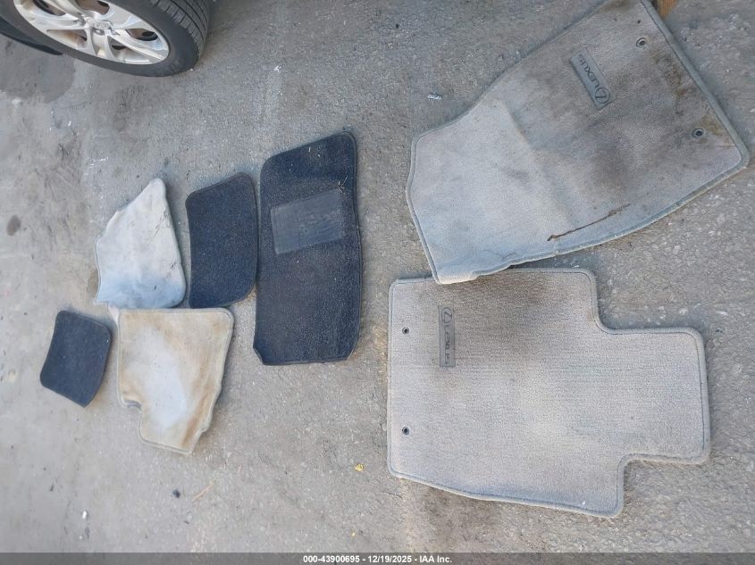 2004 Lexus Es 330 VIN: JTHBA30G145004800 Lot: 43900695